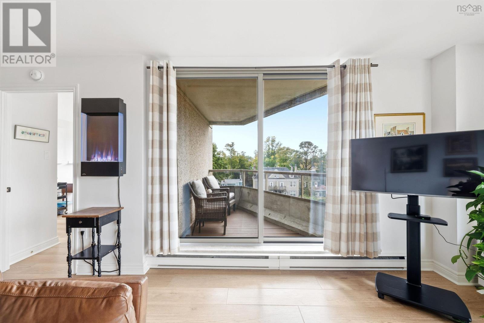 Property 12 of 40 of 506 1470 Summer Street