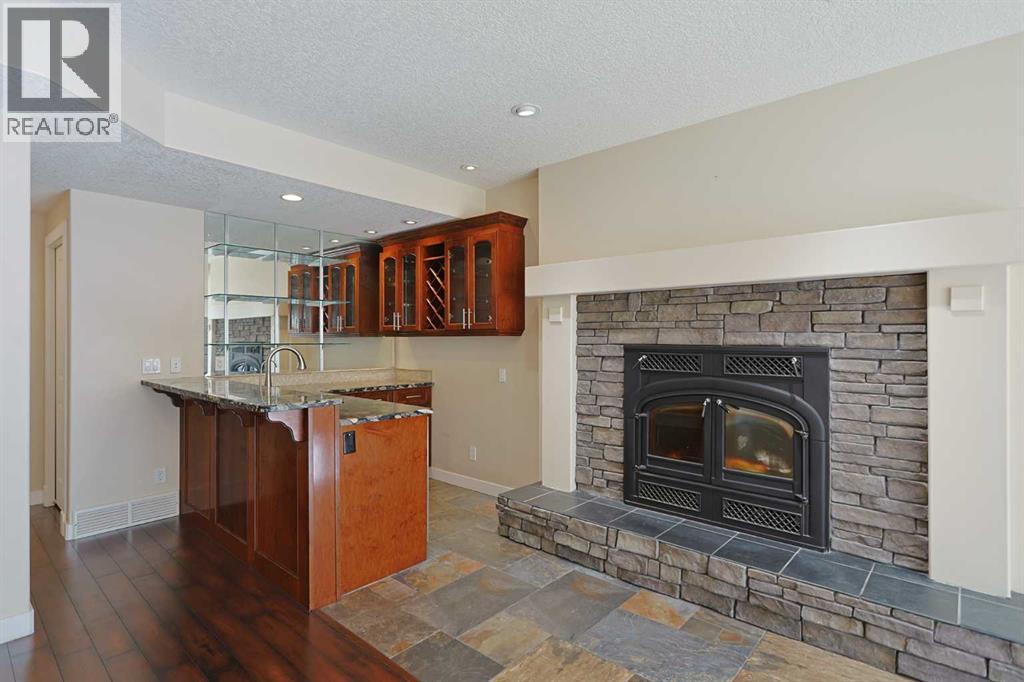 Single Family House for Sale in  Tuscany Estates Drive NW Tuscany Calgary 