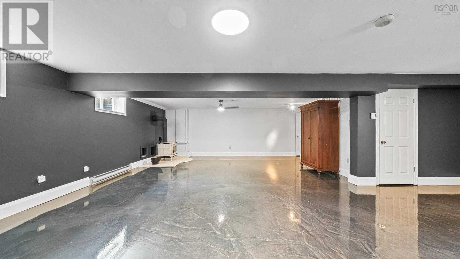 Property 28 of 50 of 156 Brown Street