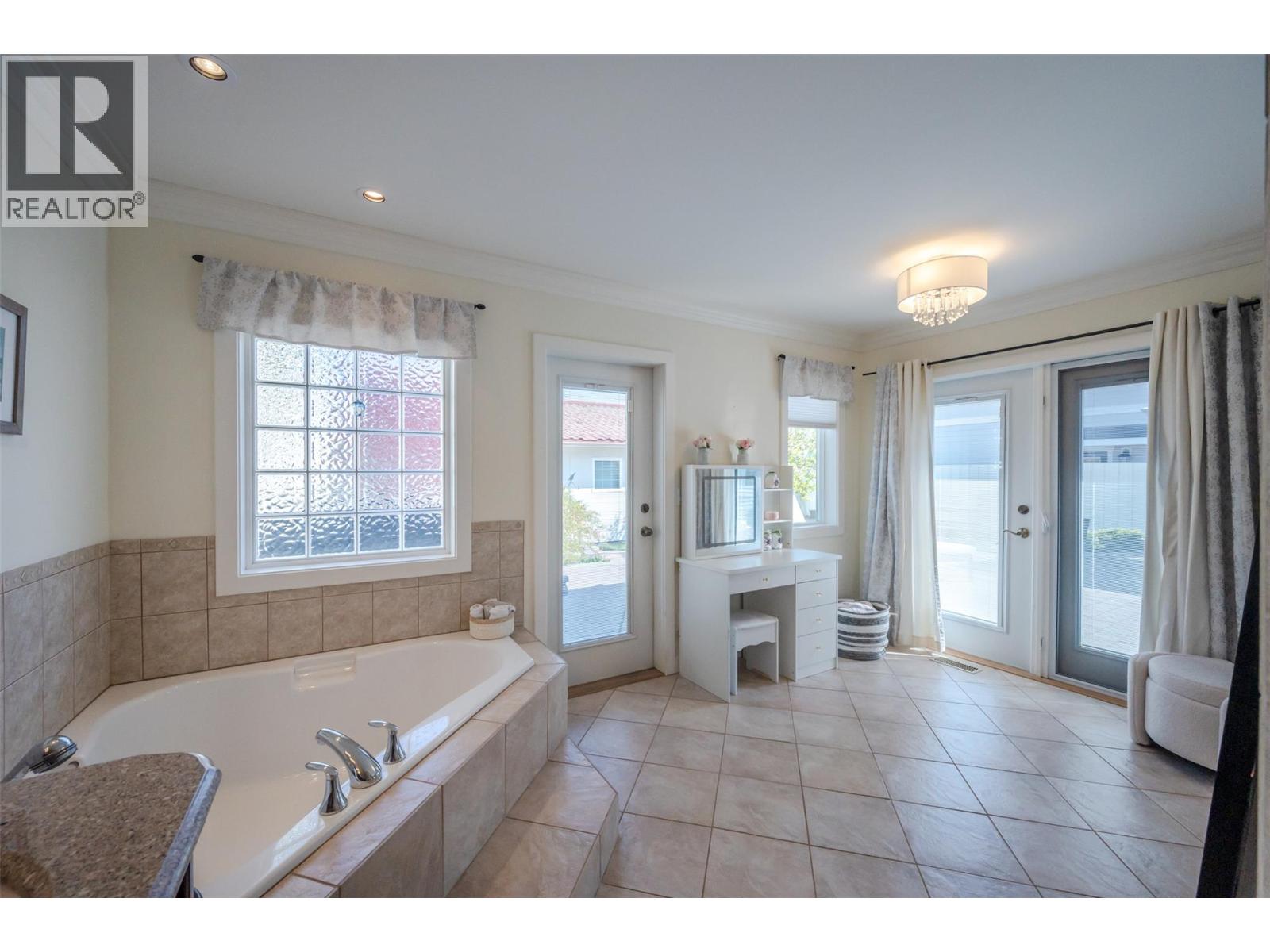 115 Elm Avenue, Penticton