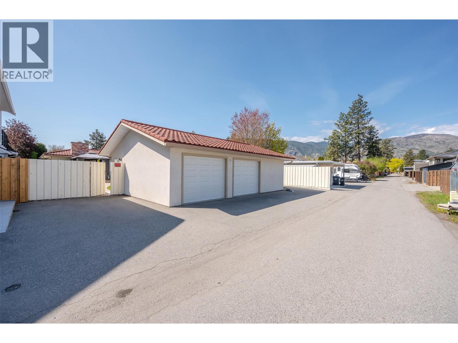 115 Elm Avenue, Penticton