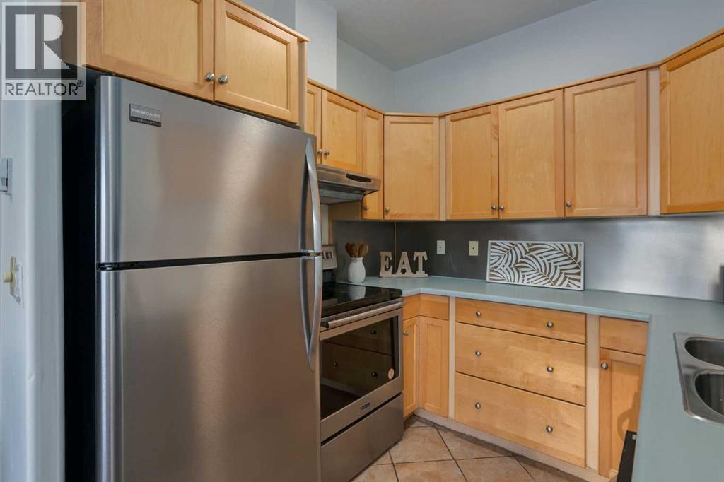 Single Family House Multi-level for Sale in    Street SW Beltline Calgary 