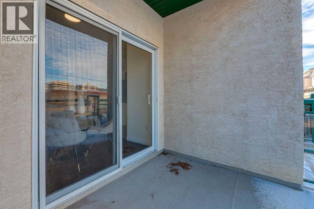 Single Family House Multi-level for Sale in    Street SW Beltline Calgary 