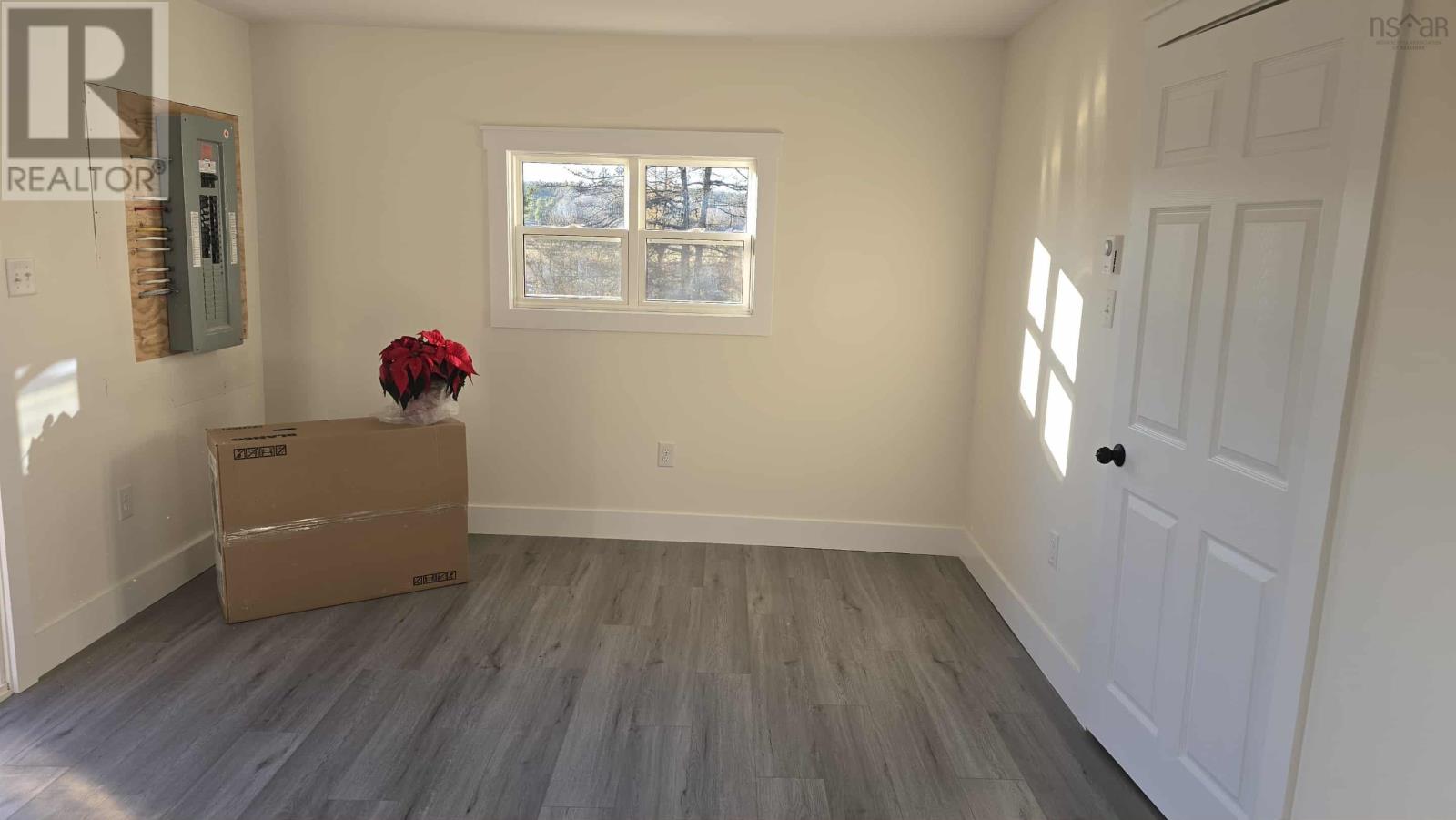 Property 14 of 21 of 1631 Highway 2