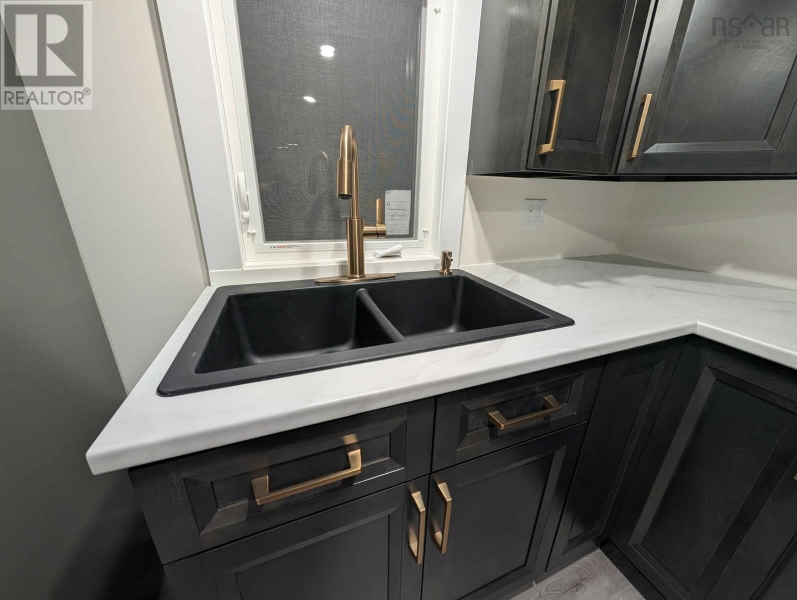 Property 2 of 21 of 1631 Highway 2