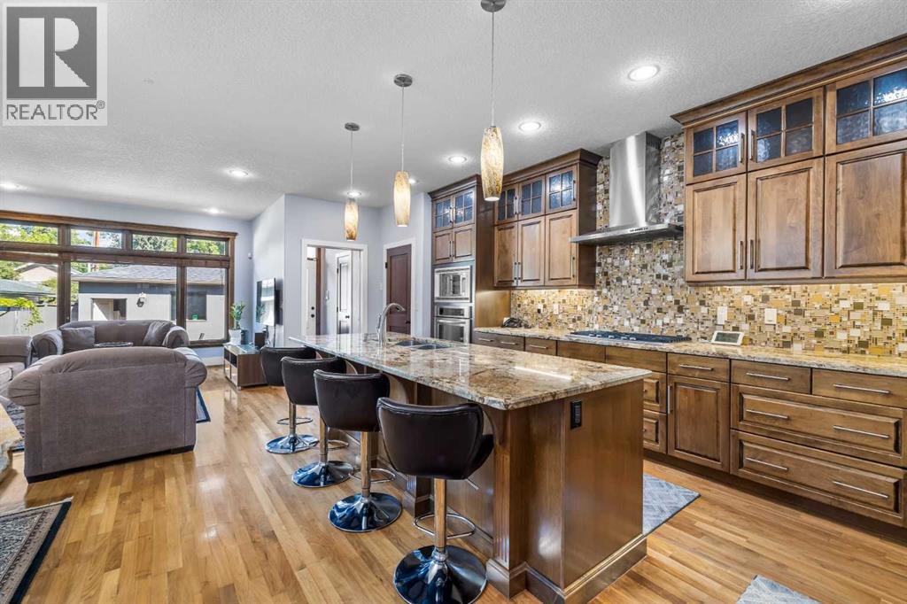 Single Family House for Sale in   Avenue NE Crescent Heights Calgary 