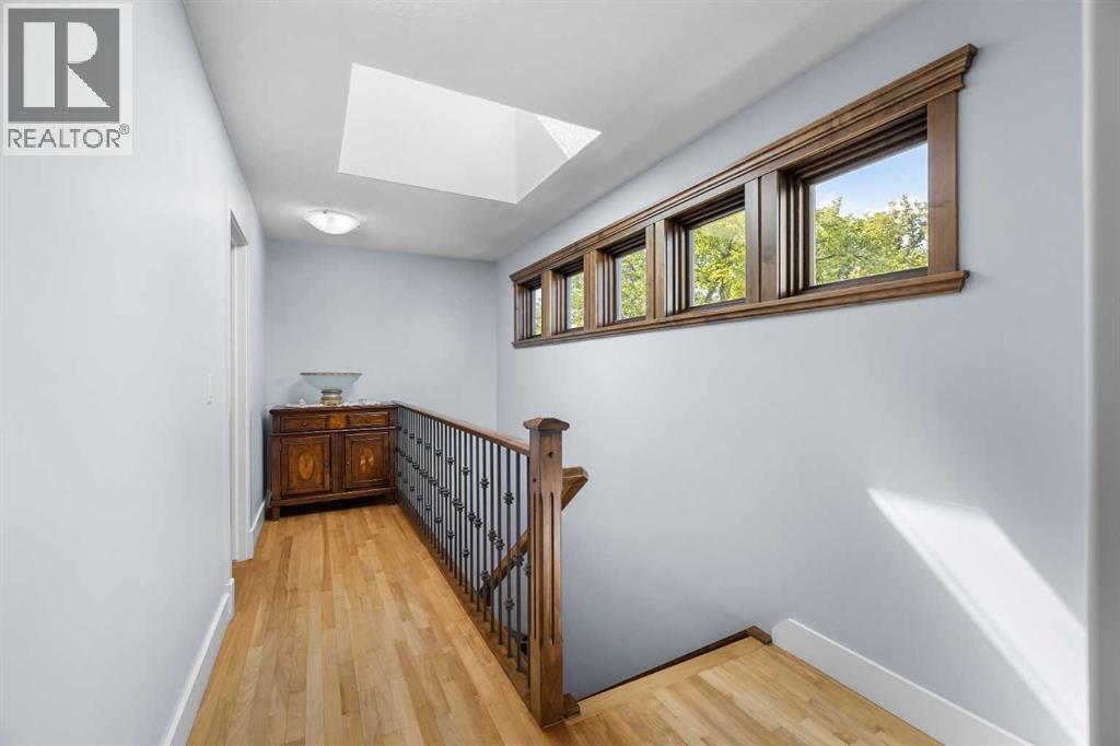 Single Family House for Sale in   Avenue NE Crescent Heights Calgary 