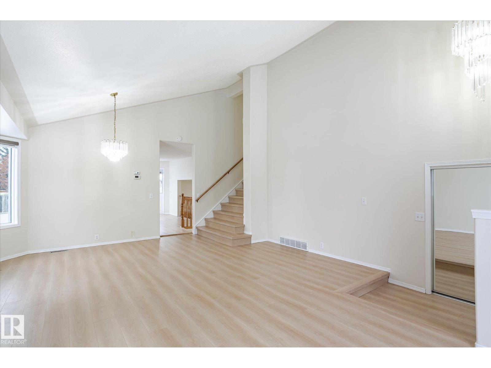 1187 POTTER GREENS DR NW, Edmonton