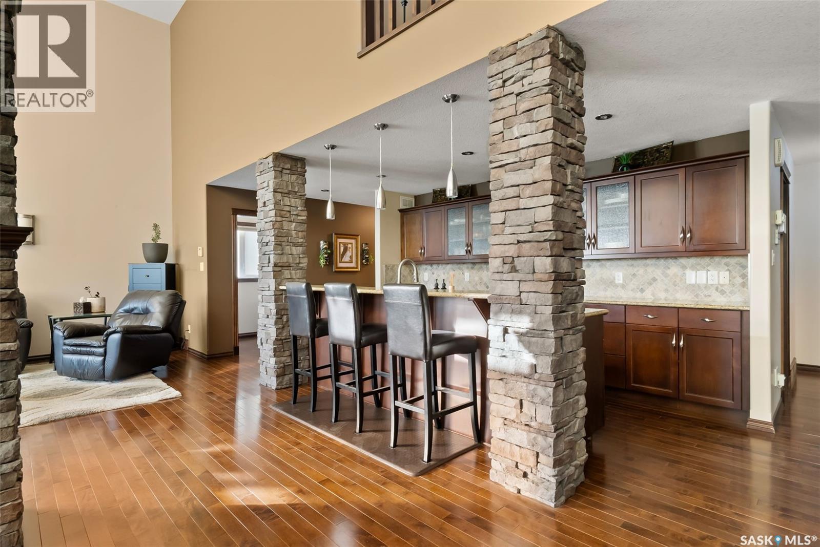 Single Family House 2 Level for Sale in  Broderick ROAD Regina 