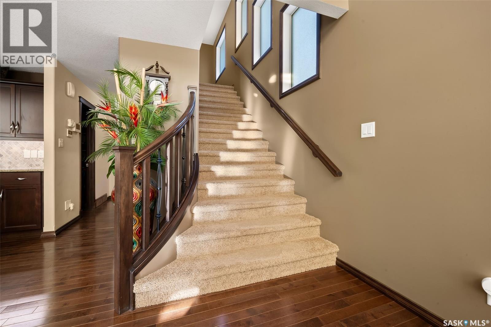 Single Family House 2 Level for Sale in  Broderick ROAD Regina 