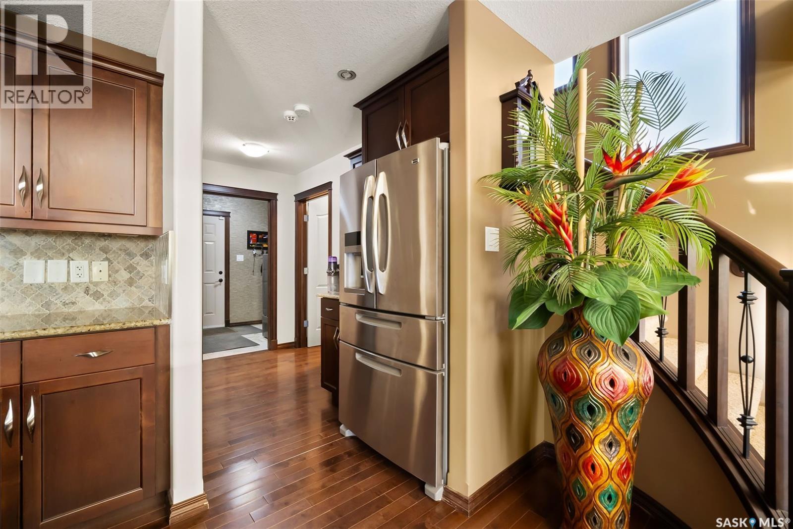 Single Family House 2 Level for Sale in  Broderick ROAD Regina 