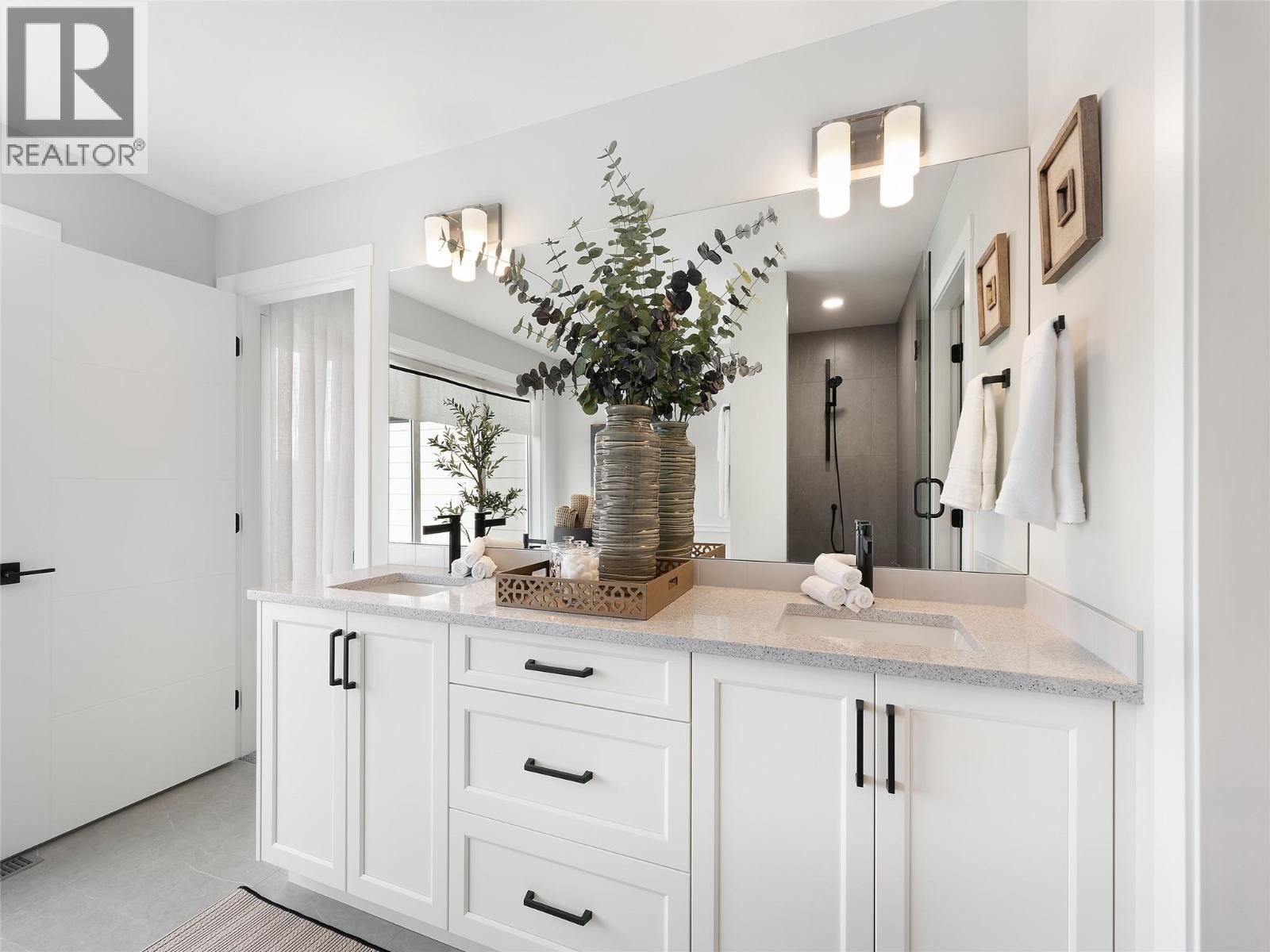 41 7735 Okanagan Hills Boulevard, Vernon