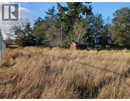 4299 Blenkinsop Rd, Saanich, BC V8X2C3 Photo 6