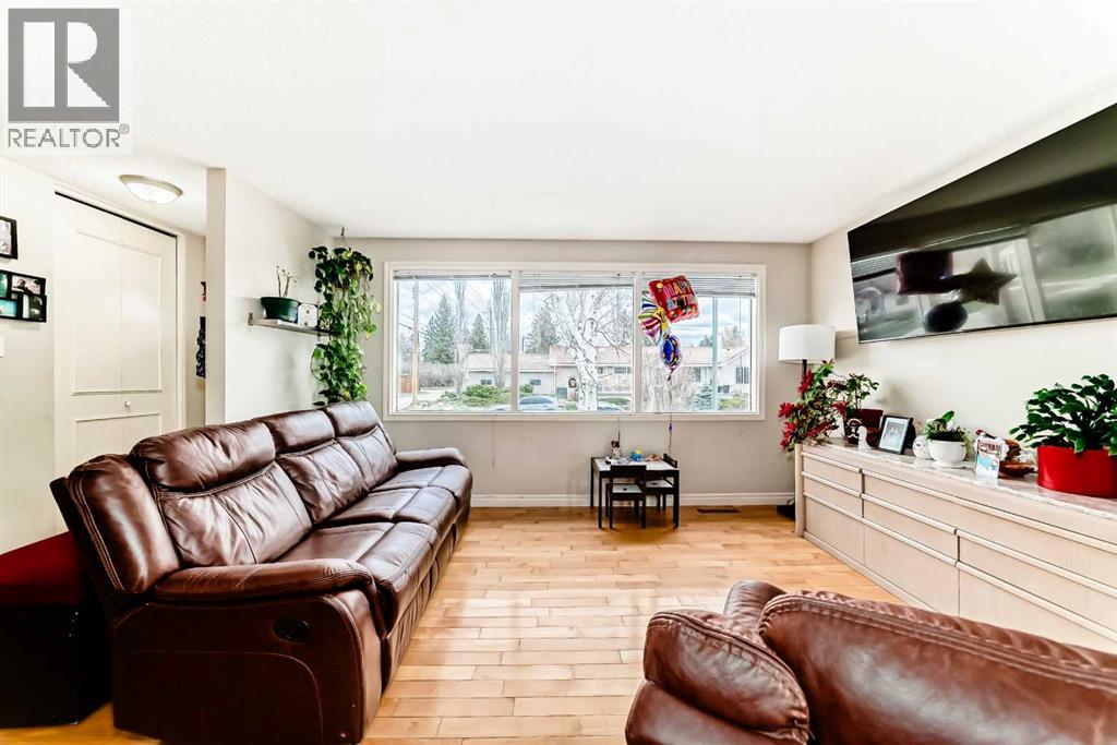 Single Family House Bungalow for Sale in  Wakefield Drive SW Westgate Calgary 