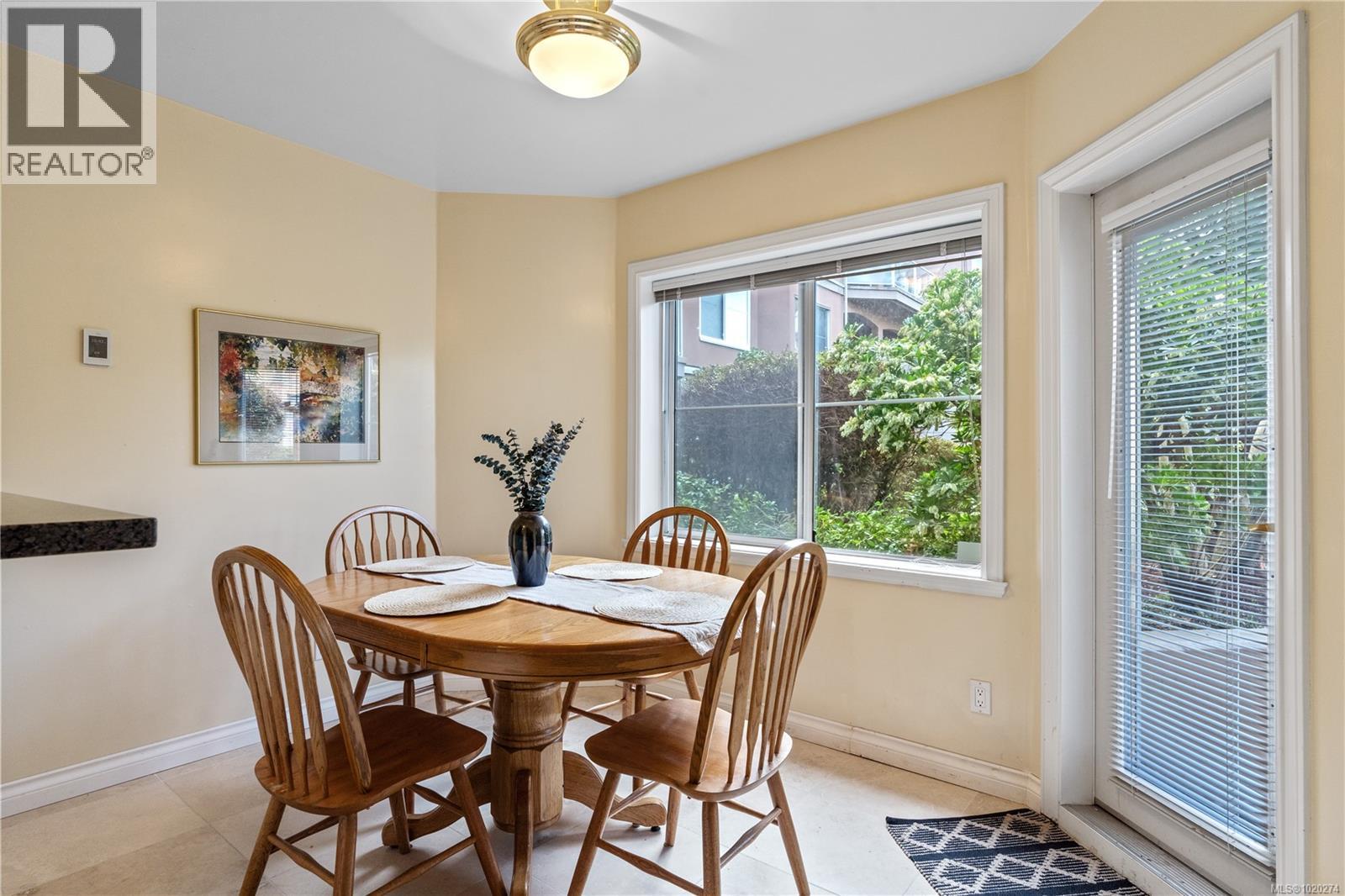 102 405 Quebec Street, Victoria