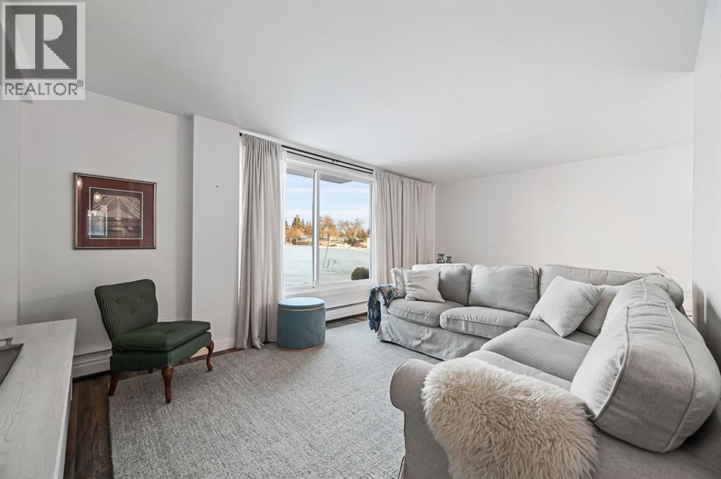 Single Family House for Sale in   Heritage Drive SE Acadia Calgary 