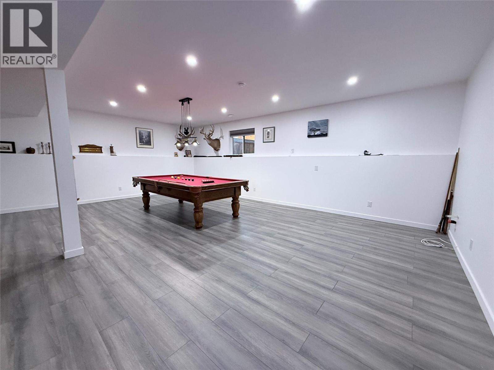 8779 MOUNTAIN VIEW Street, Canal Flats