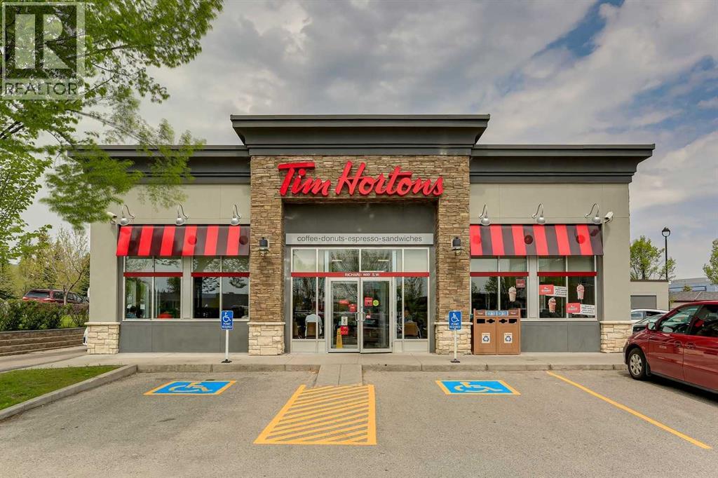 Single Family House for Sale in   Richard Court SW Lincoln Park Calgary 