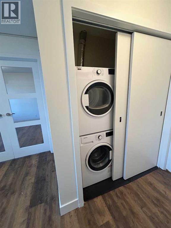 Single Family House for Sale in   Richard Court SW Lincoln Park Calgary 