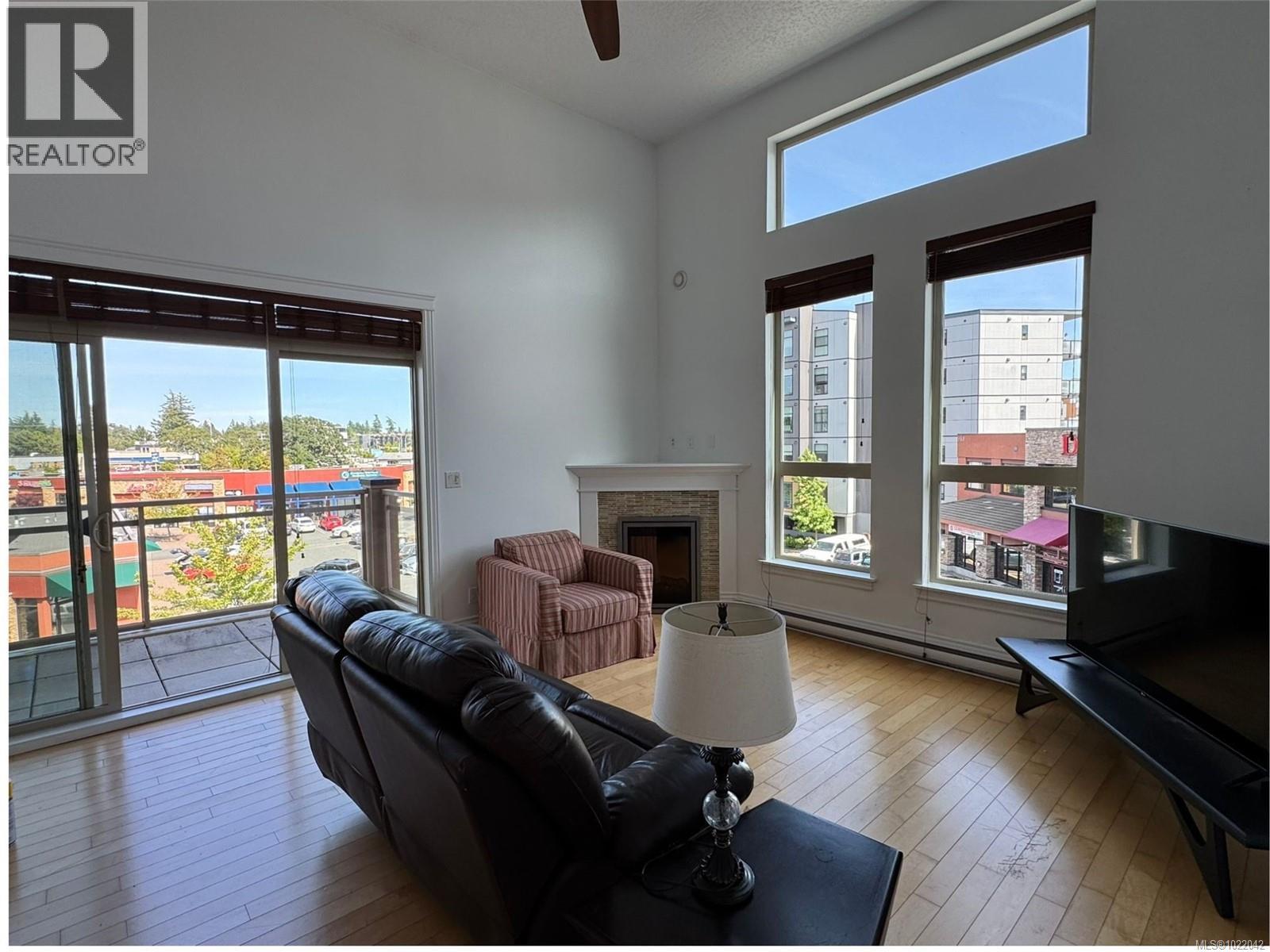 307 751 Goldstream Ave, Langford