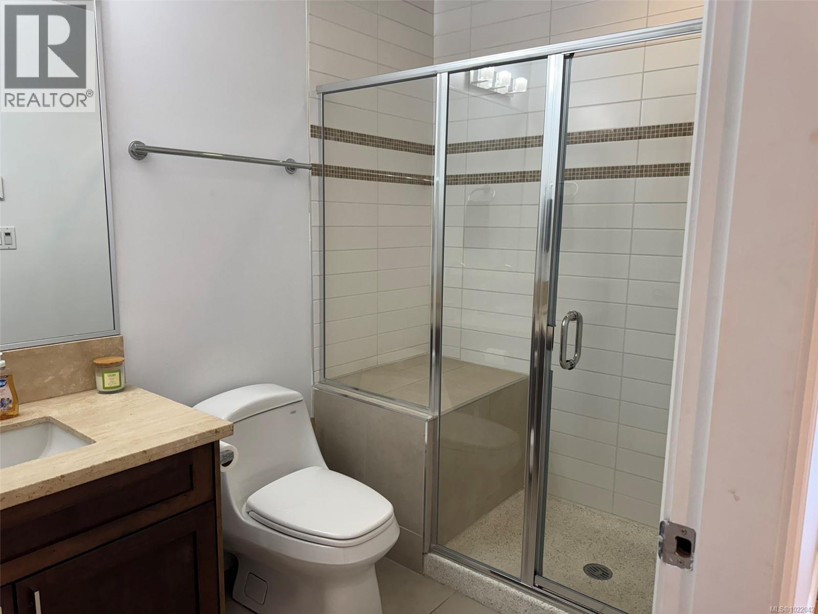 307 751 Goldstream Ave, Langford