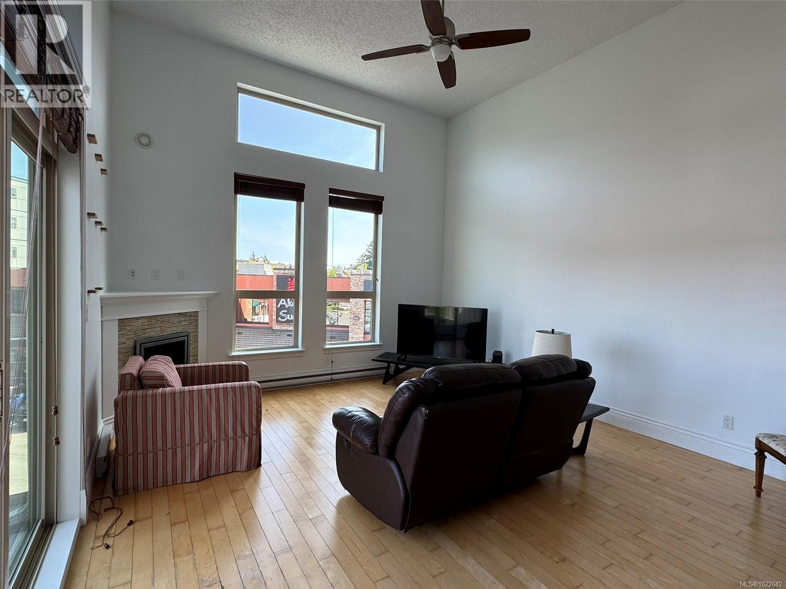 307 751 Goldstream Ave, Langford