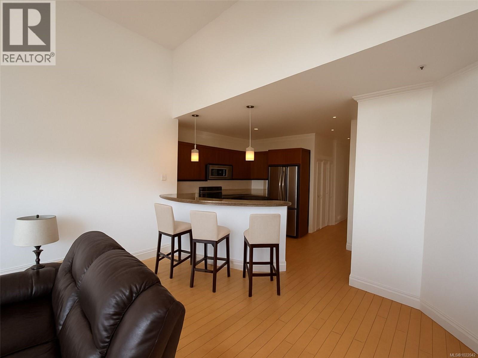 307 751 Goldstream Ave, Langford