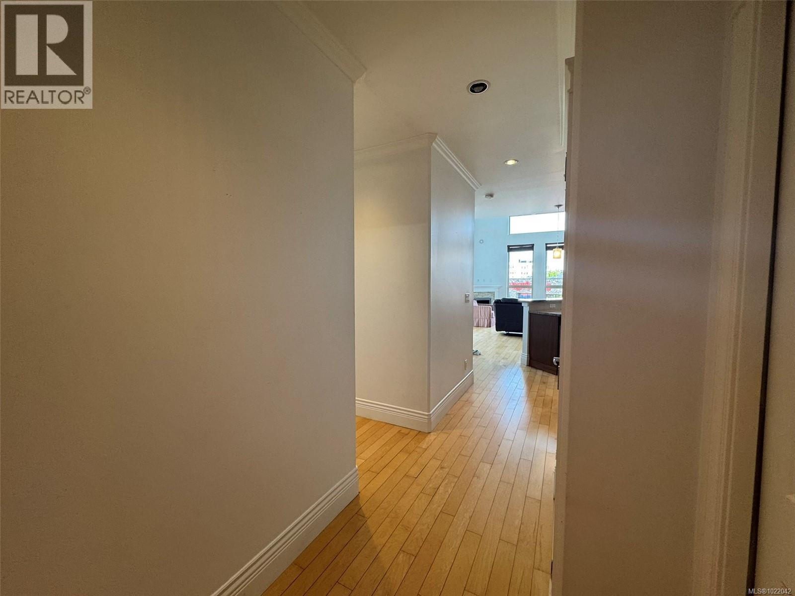 307 751 Goldstream Ave, Langford