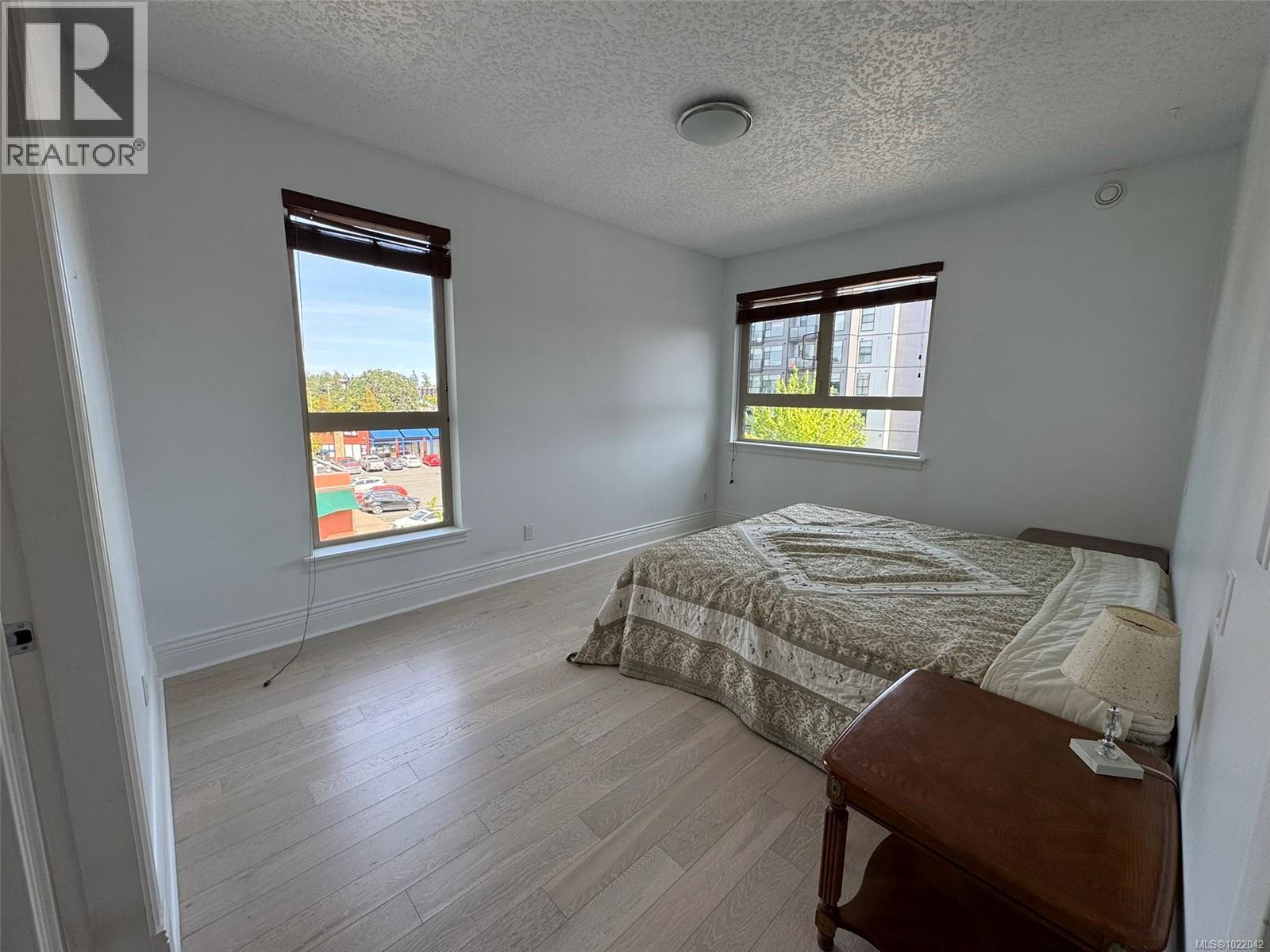 307 751 Goldstream Ave, Langford