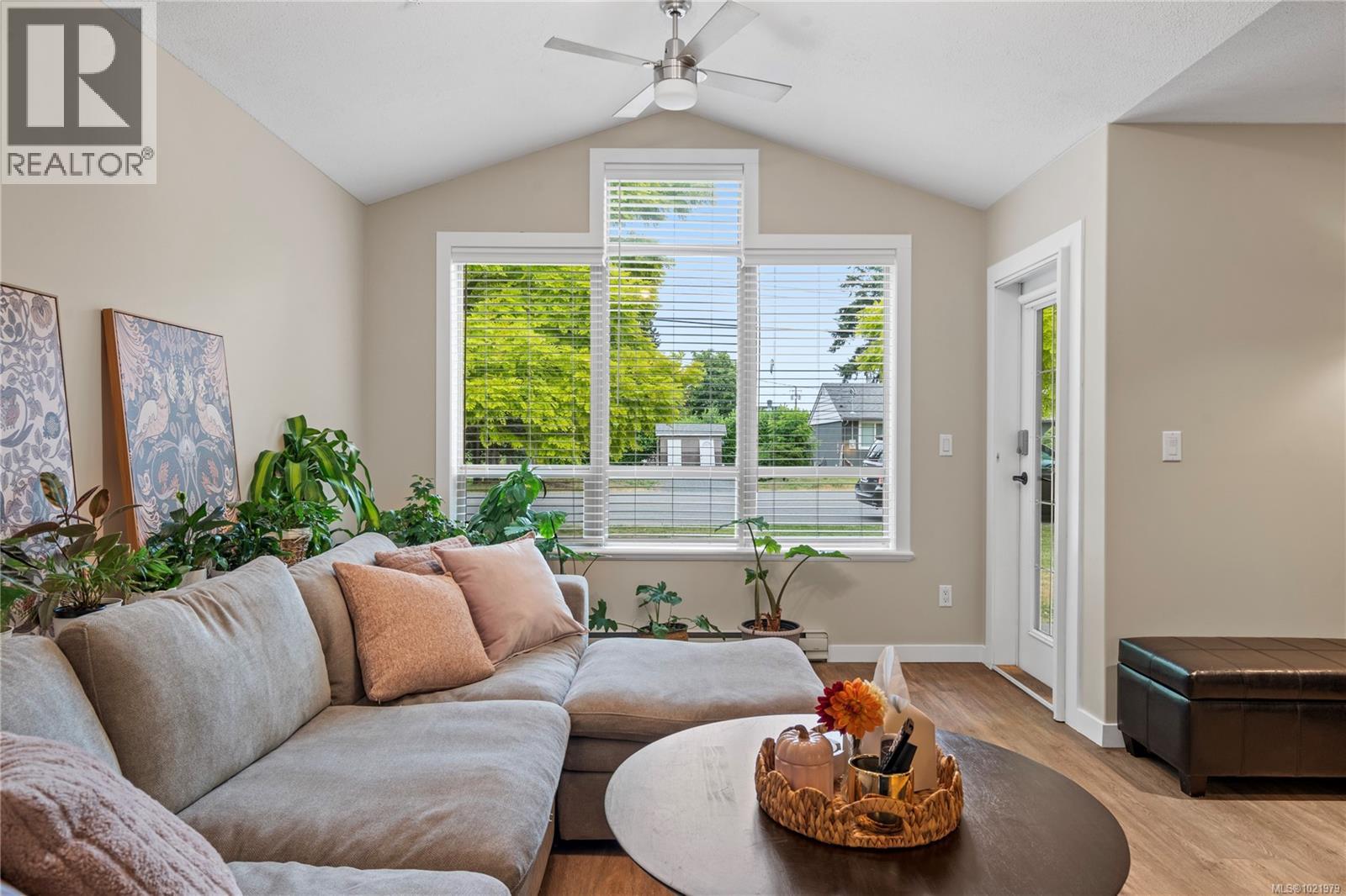 806 261 Mills St, Parksville