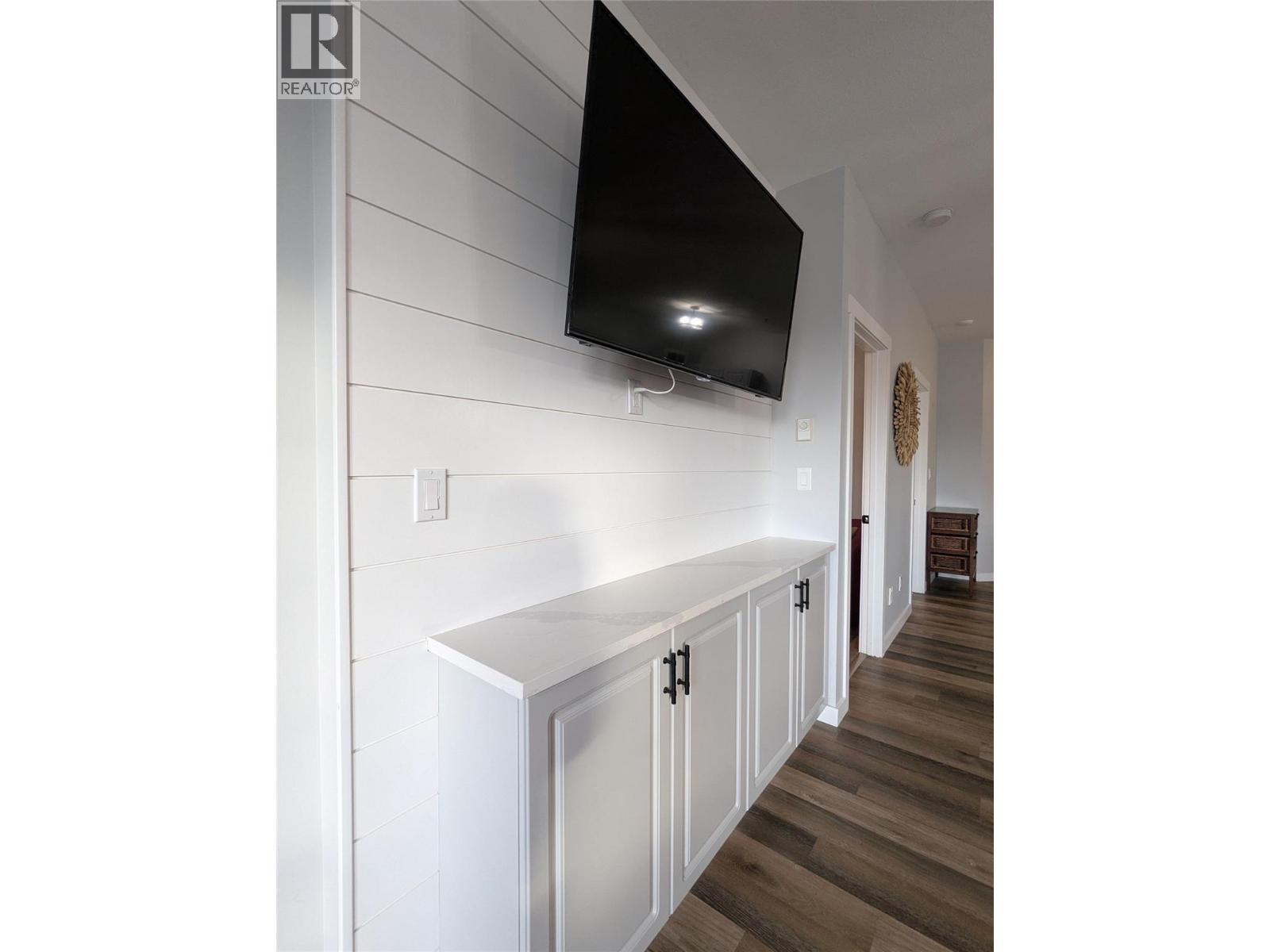 5052 Riverview Road Unit# 2008A, Fairmont Hot Springs