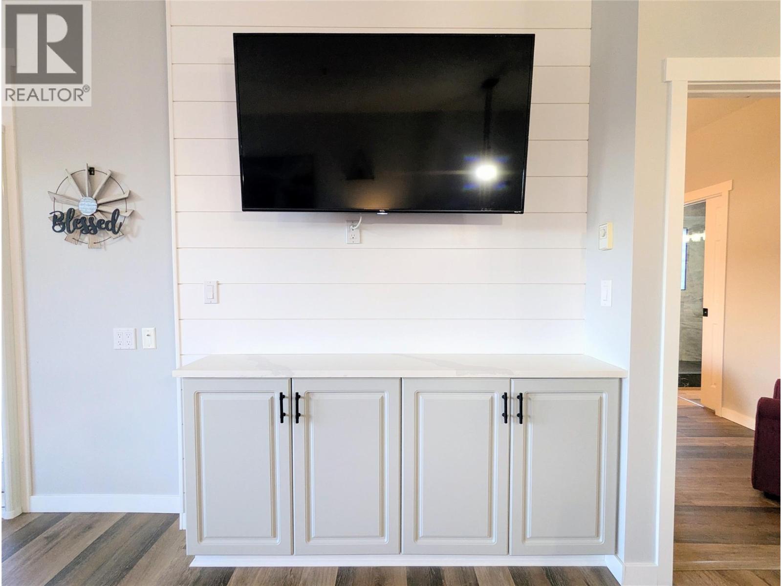 5052 Riverview Road Unit# 2008A, Fairmont Hot Springs