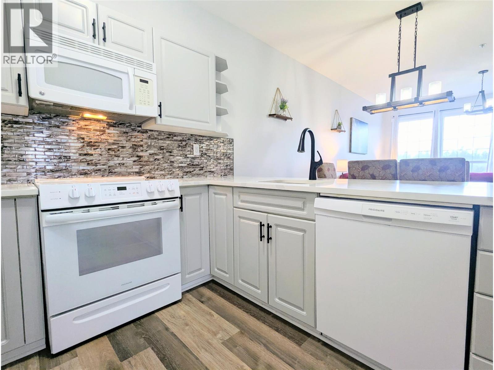 5052 Riverview Road Unit# 2008A, Fairmont Hot Springs