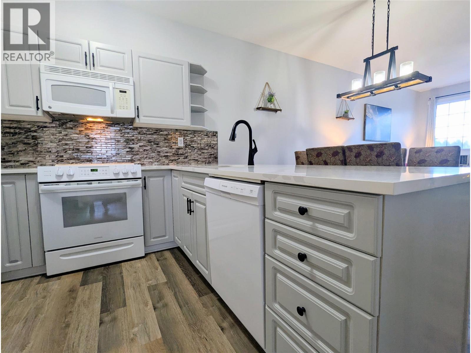 5052 Riverview Road Unit# 2008A, Fairmont Hot Springs