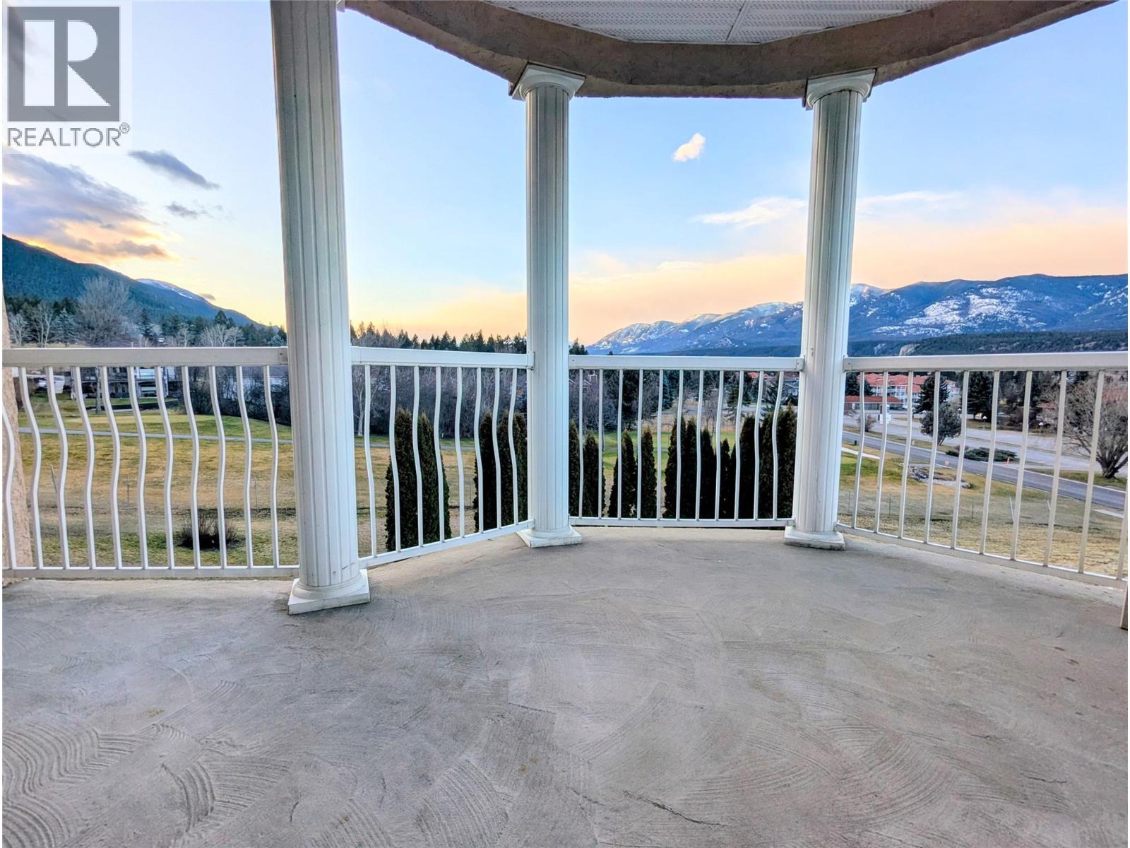 5052 Riverview Road Unit# 2008A, Fairmont Hot Springs