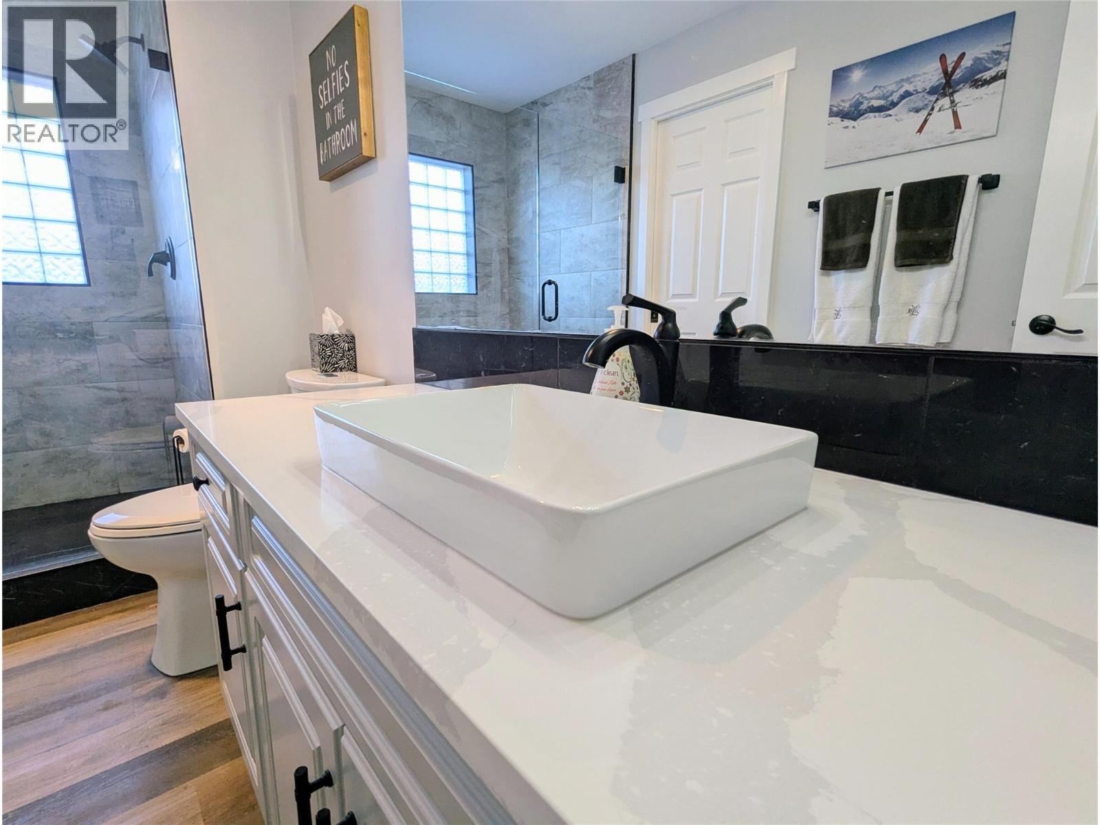 5052 Riverview Road Unit# 2008A, Fairmont Hot Springs