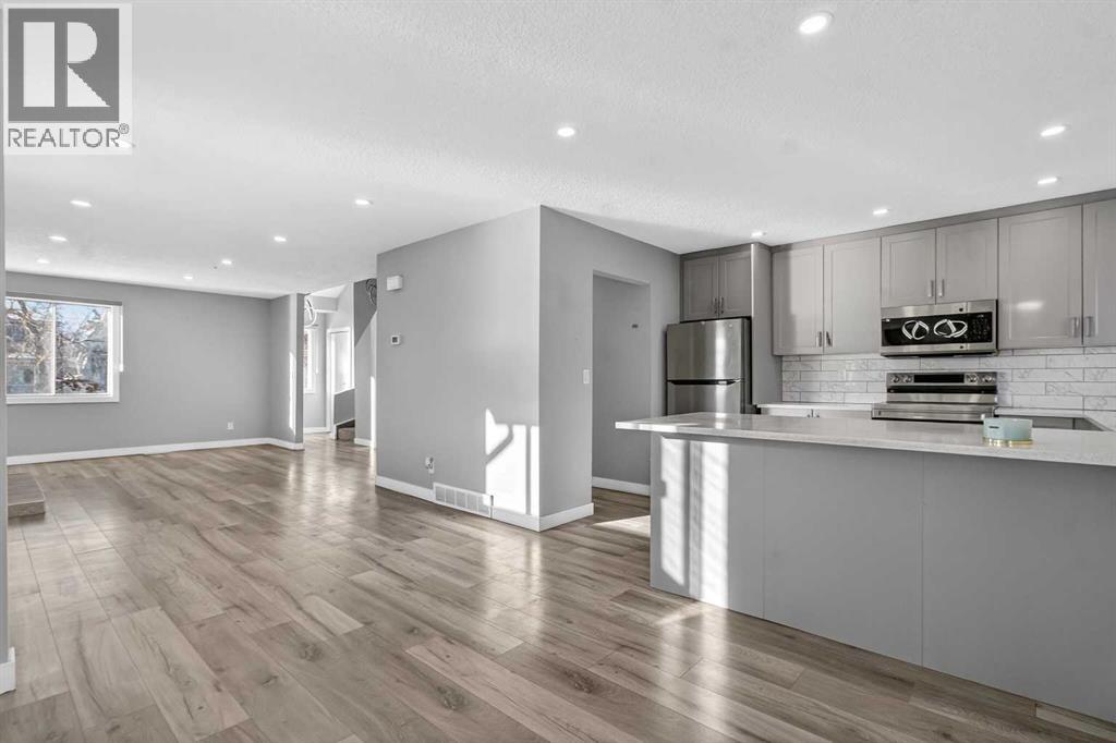 Single Family House for Sale in   Street NE Temple Calgary 