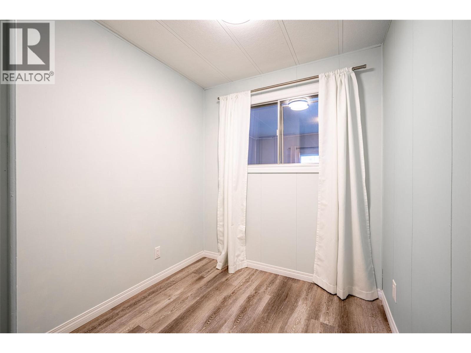 4505 McLean Creek Road Unit# E14, Okanagan Falls
