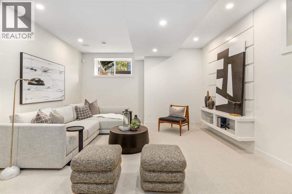 Single Family House for Sale in   Street NW Hillhurst Calgary 