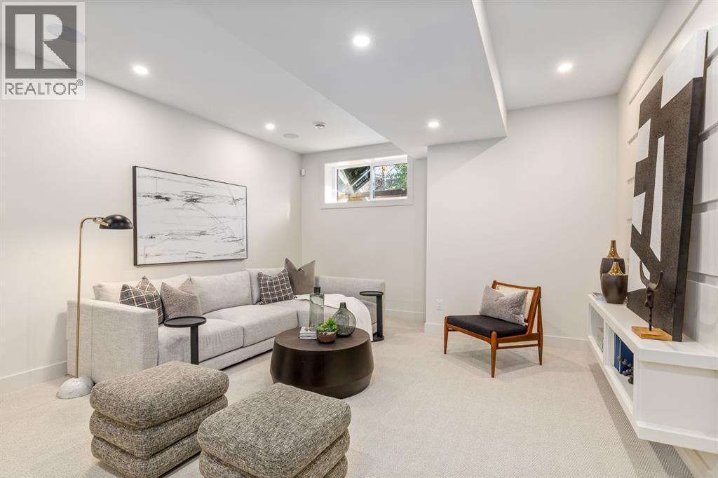 Single Family House for Sale in   Street NW Hillhurst Calgary 