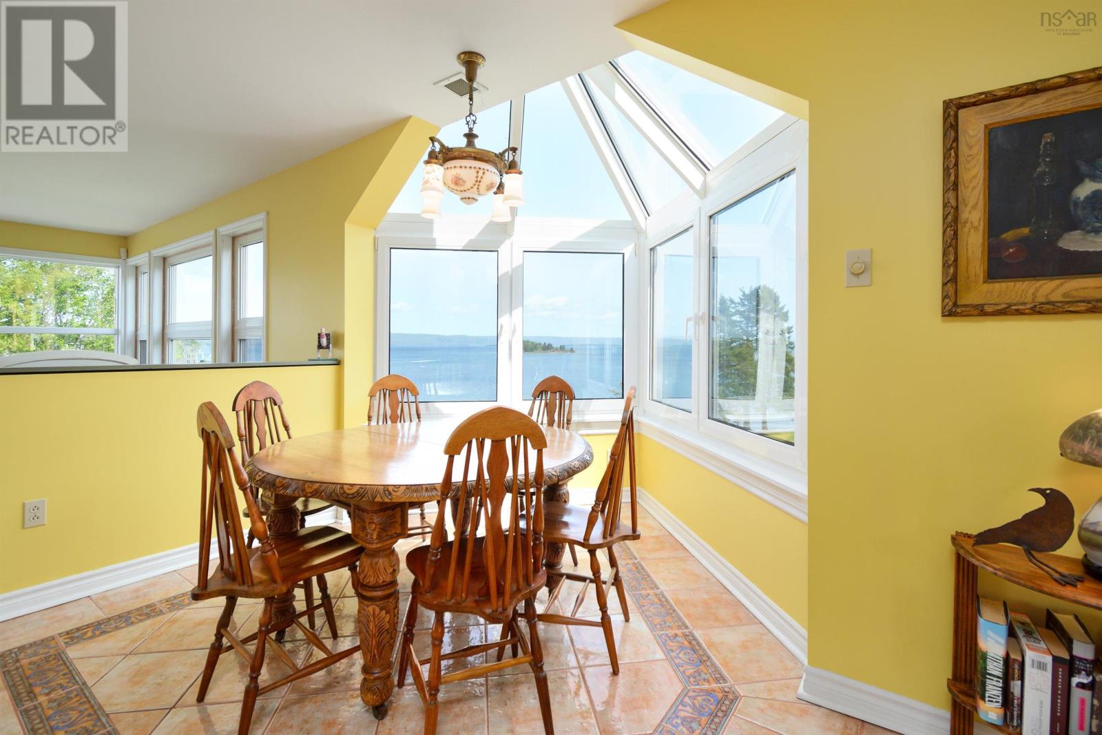 Property 36 of 51 of 2641 West Bay Road