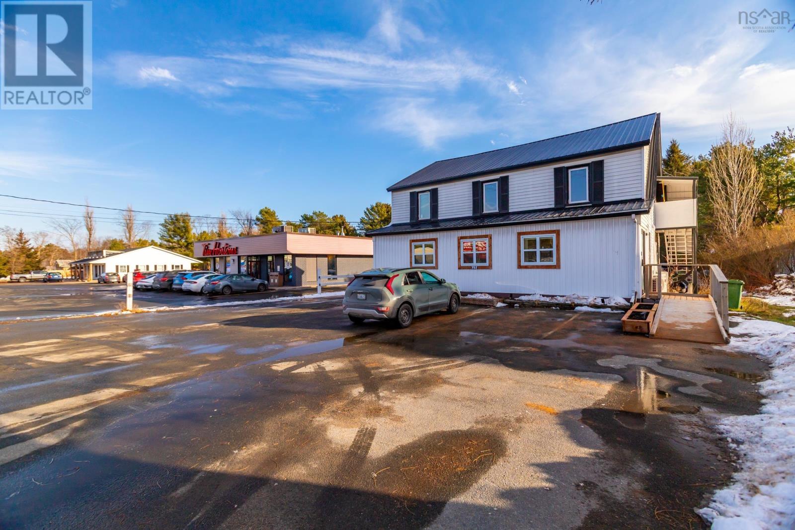 Property photo of 752 Central Avenue