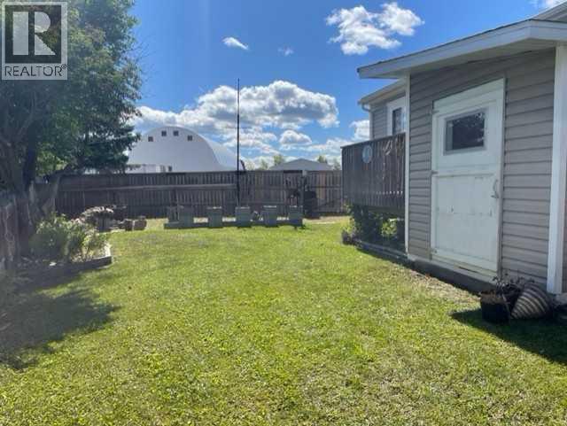 
          1549 15 Crescent
            <br/>
            <span>Wainwright</span>
            , 
            <span>AB</span>
             <span>T9W1K8</span>
         - Photo 19