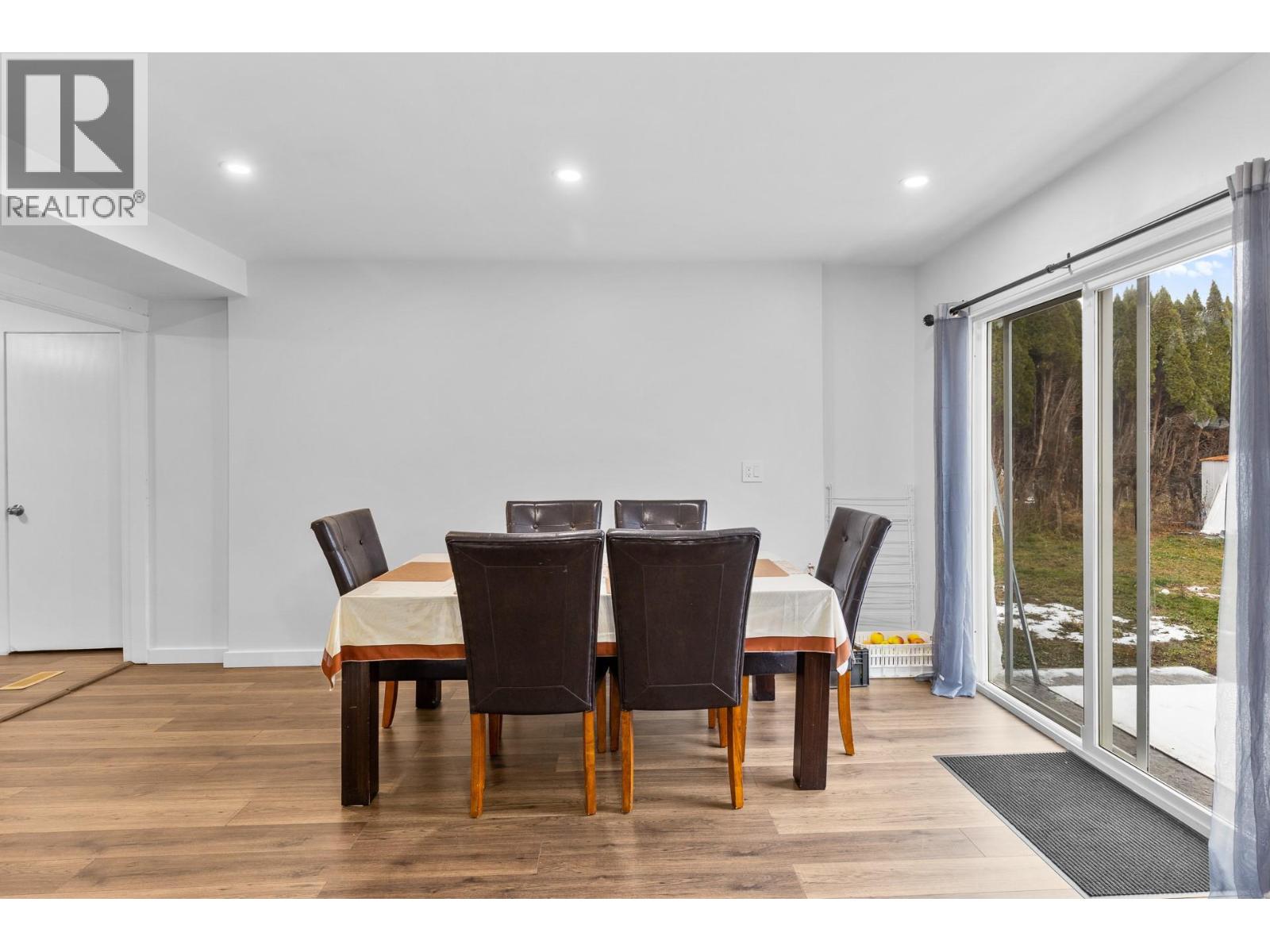 545 Primrose Road - 17