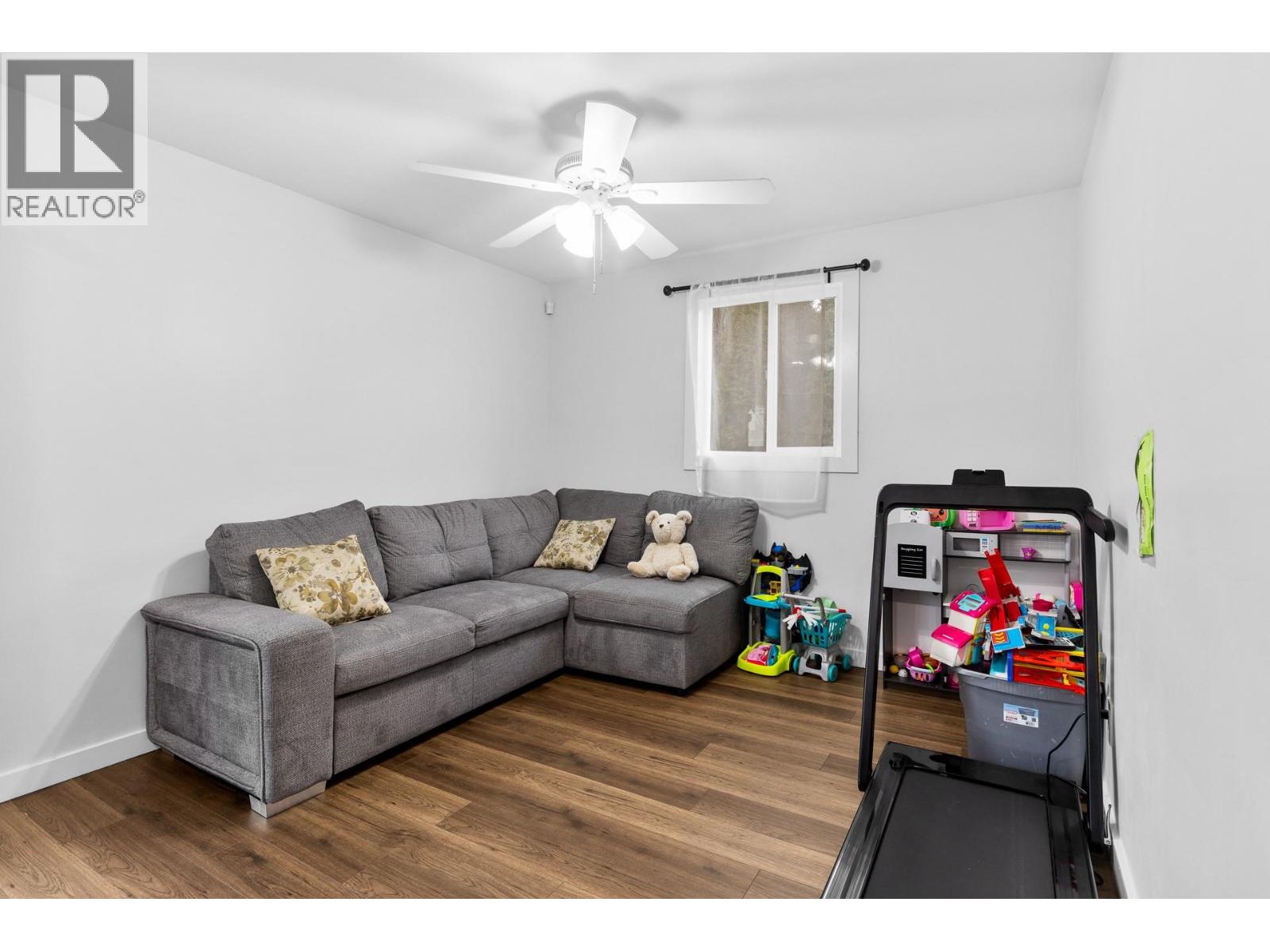 545 Primrose Road - 19