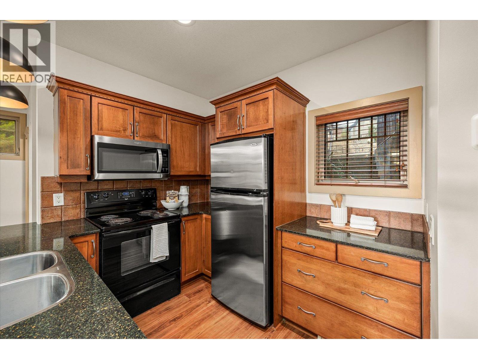 126 1795 Country Club Drive, Kelowna