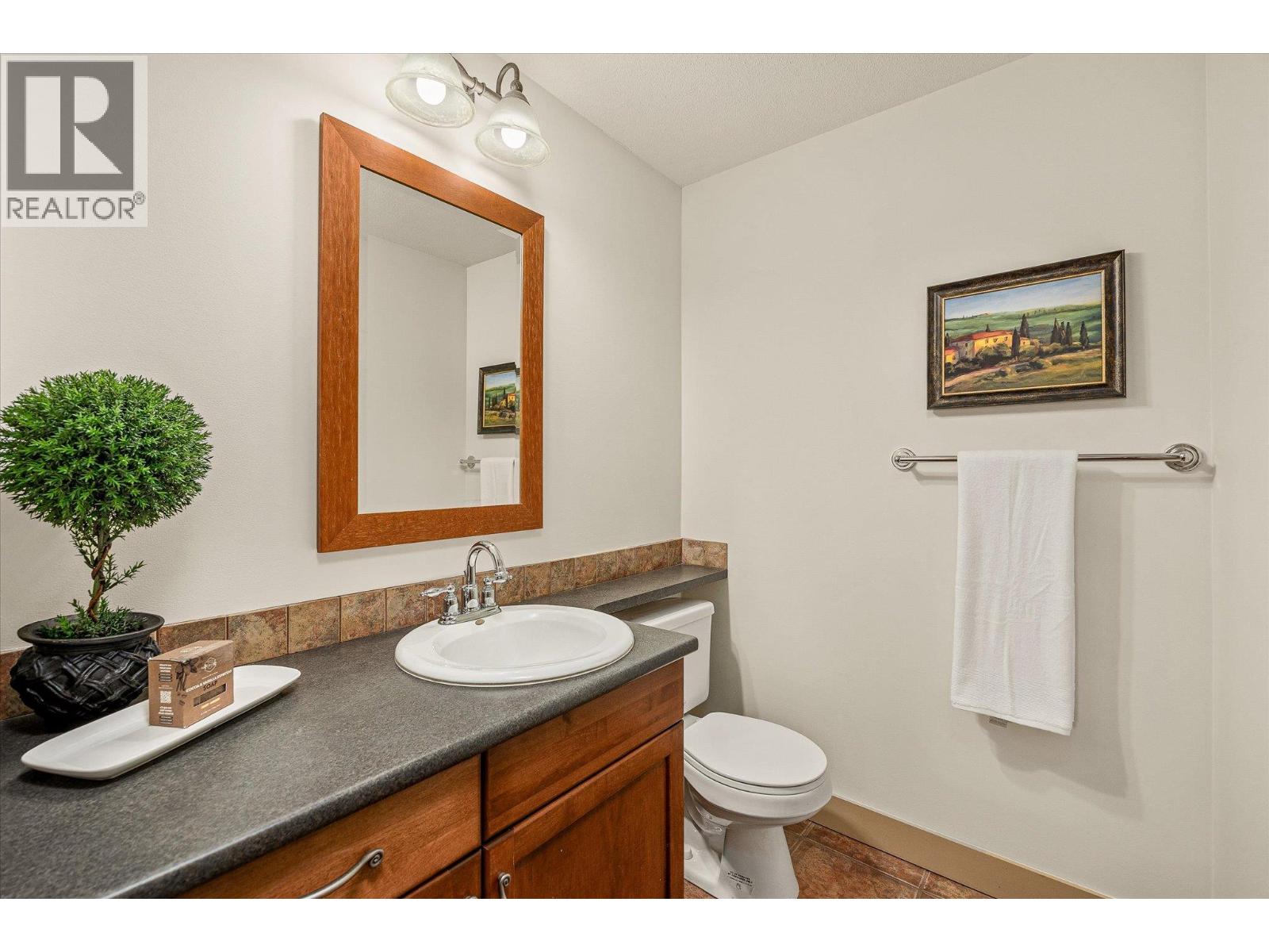 126 1795 Country Club Drive, Kelowna