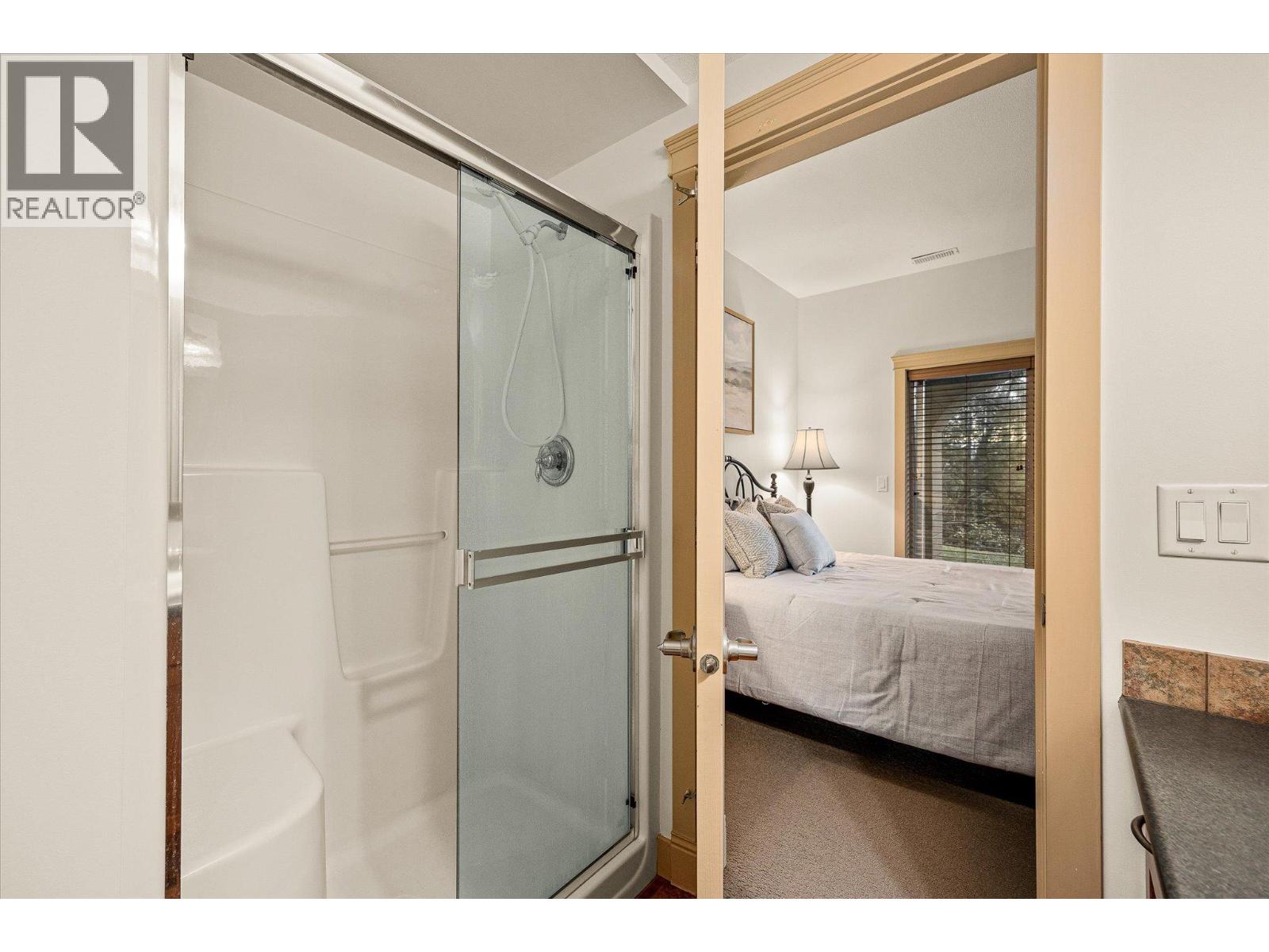 126 1795 Country Club Drive, Kelowna