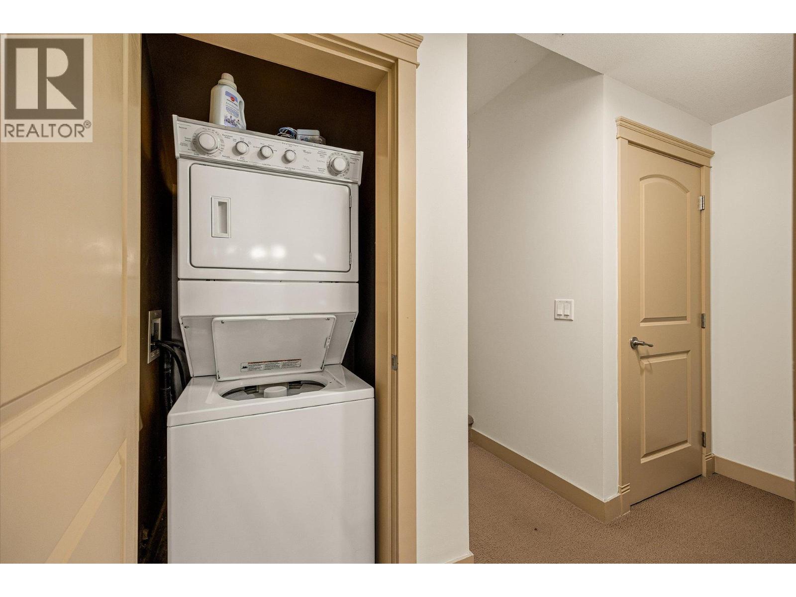 126 1795 Country Club Drive, Kelowna