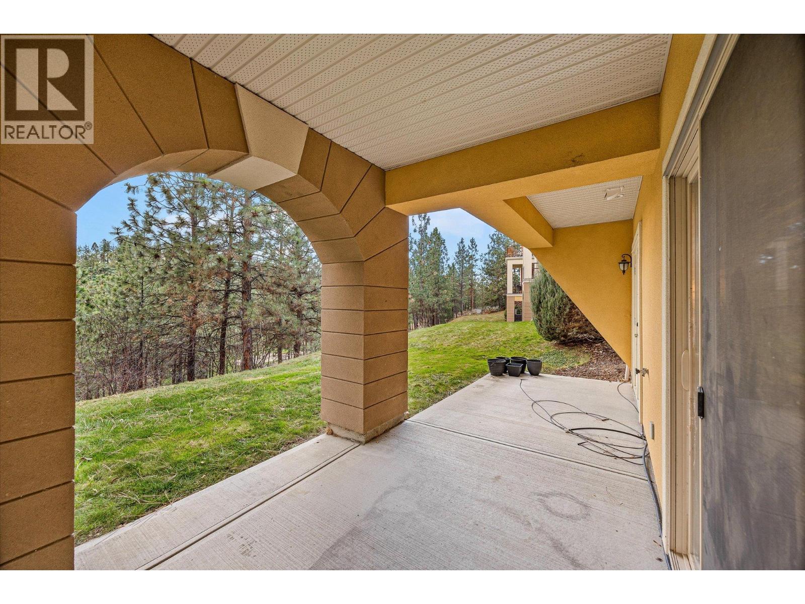 126 1795 Country Club Drive, Kelowna